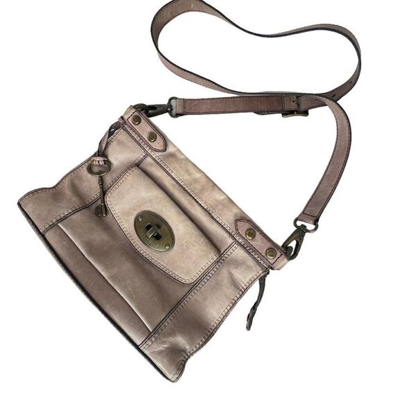 Fossil Beige Leather Medium Sized Shoulder / Crossbody Bag with Key Keychain - Picture 1 of 9